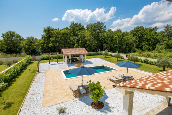 Exterior, Villa Jozefina spacious villa surrounded by greenery, Hreljići, Istria, Croatia Hreljići